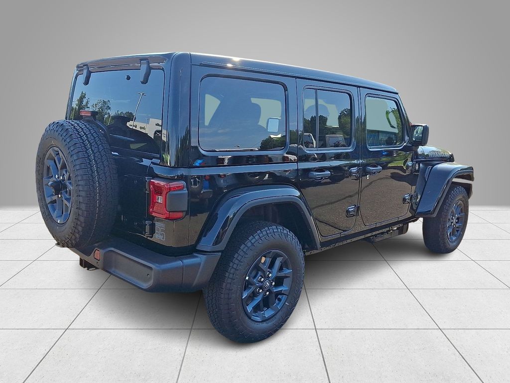 2026 Jeep Wrangler 85th Anniversary Image 3 of 20