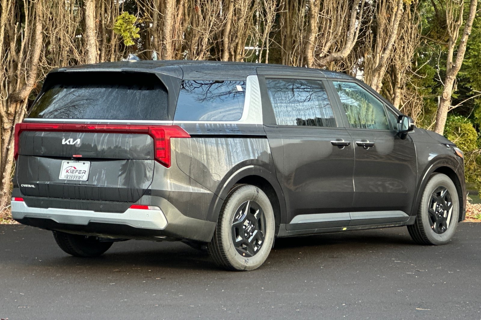 2026 Kia Carnival LXS Image 4 of 23