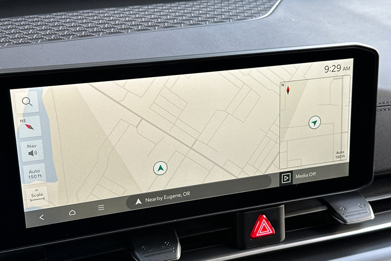 2026 Kia Carnival LXS Image 11 of 23