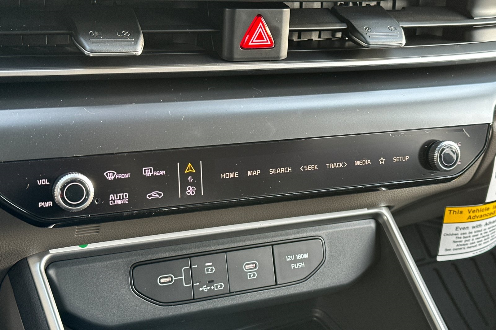 2026 Kia Carnival LXS Image 20 of 23