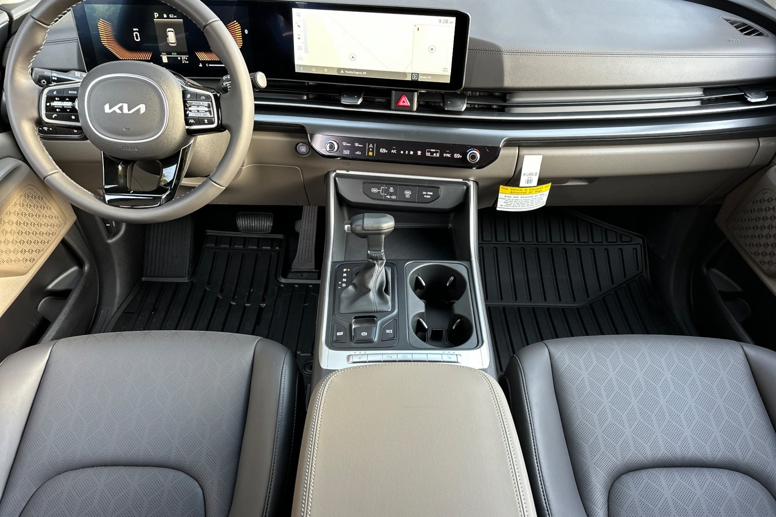 2026 Kia Carnival LXS Image 17 of 23