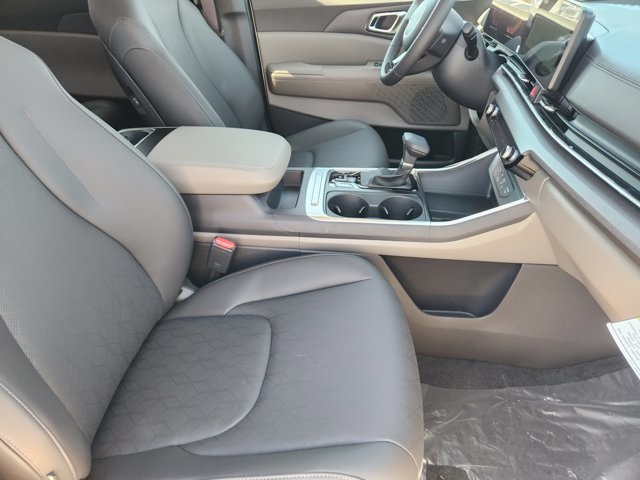 2026 Kia Carnival EX Image 11 of 21