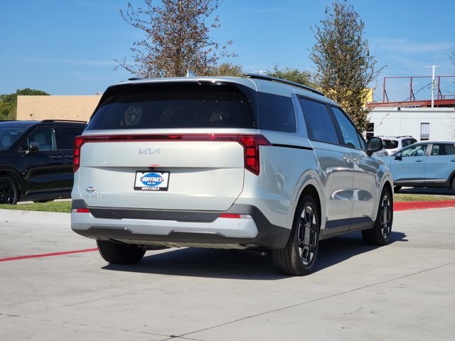 2026 Kia Carnival EX Image 3 of 21