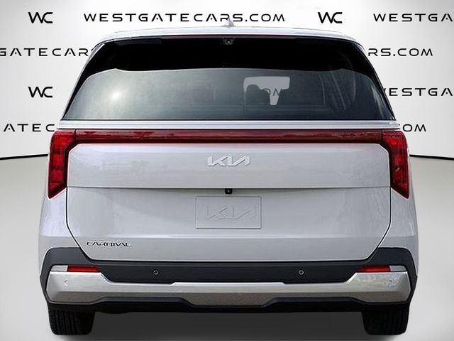 2026 Kia Carnival LX Image 8 of 27