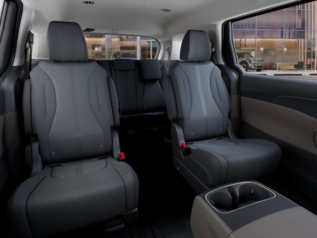 2026 Kia Carnival LX Image 14 of 34