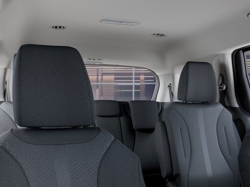 2026 Kia Carnival LX Image 15 of 34