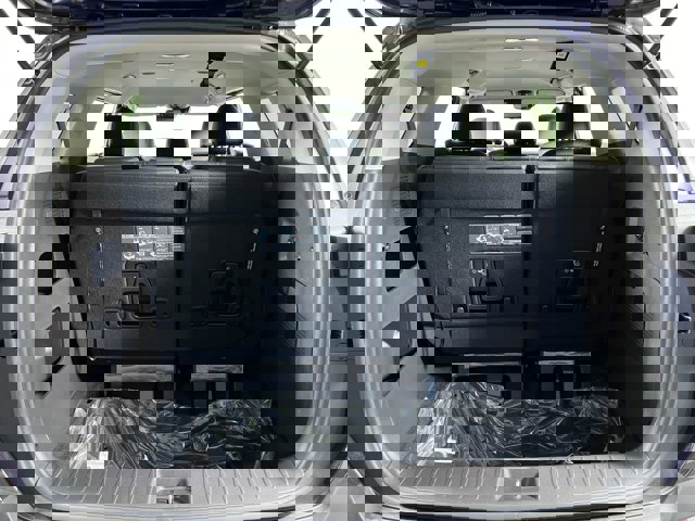 2026 Kia Carnival LX Image 9 of 35