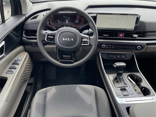 2026 Kia Carnival LX Image 15 of 30