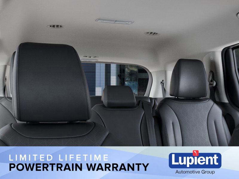 2026 Kia Carnival LXS Image 16 of 36