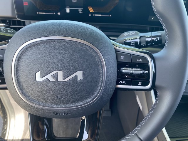 2026 Kia Carnival LXS Image 17 of 34