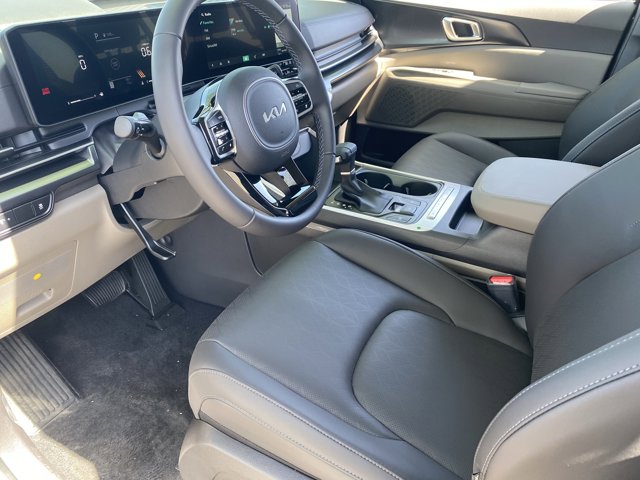 2026 Kia Carnival LXS Image 33 of 34