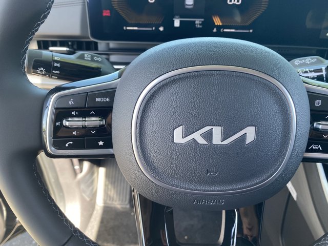 2026 Kia Carnival LXS Image 18 of 34