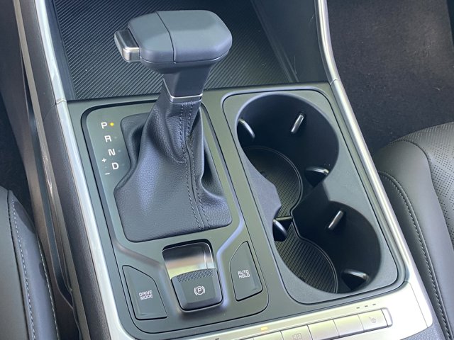 2026 Kia Carnival LXS Image 26 of 34