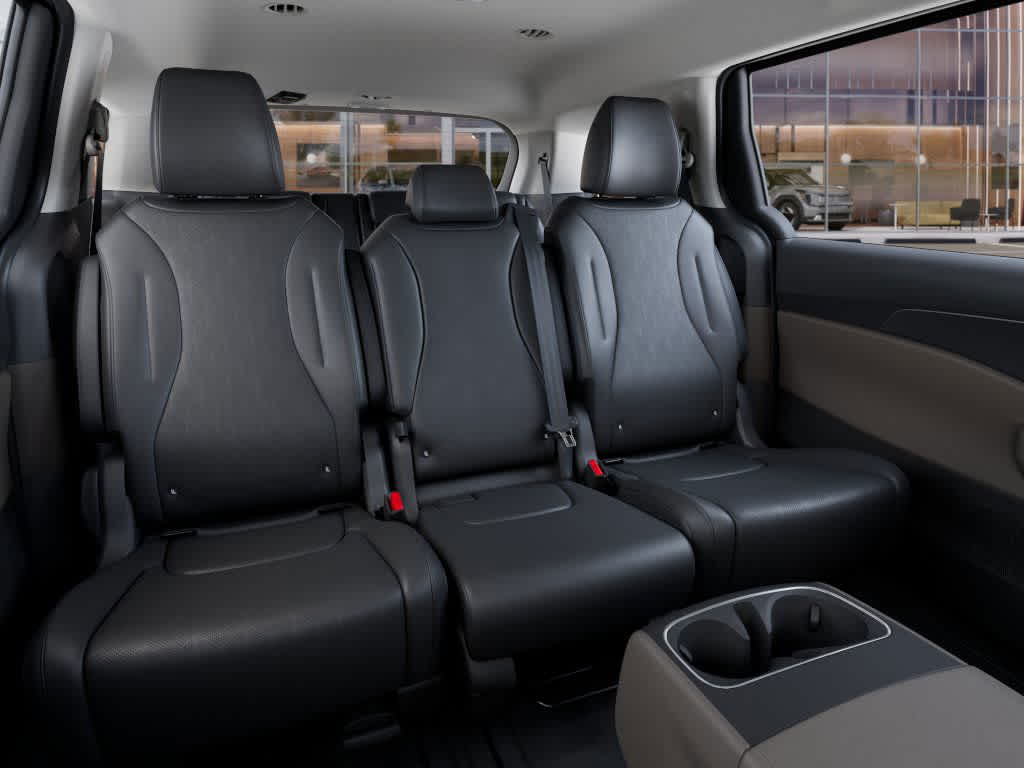 2026 Kia Carnival LXS Image 13 of 27