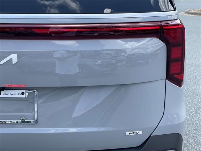 2026 Kia Carnival Hybrid EX Image 7 of 39