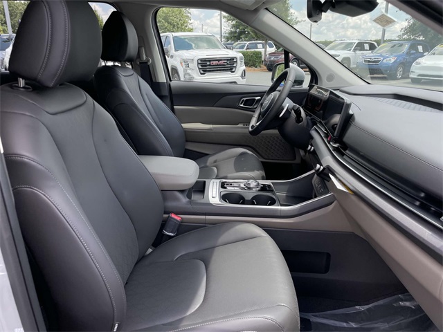 2026 Kia Carnival Hybrid EX Image 14 of 39