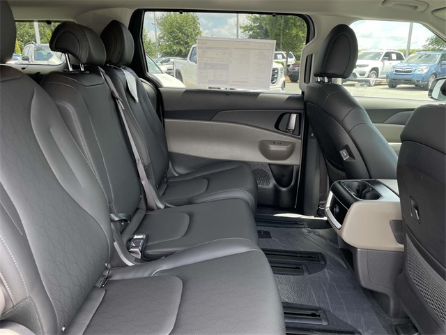 2026 Kia Carnival Hybrid EX Image 12 of 39