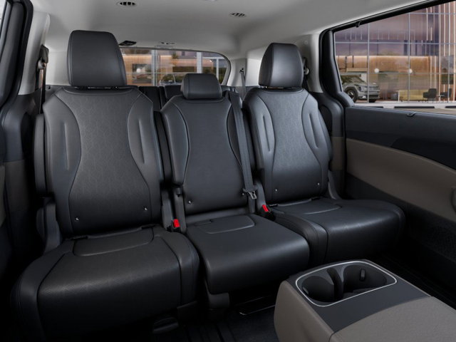 2026 Kia Carnival Hybrid EX Image 13 of 27