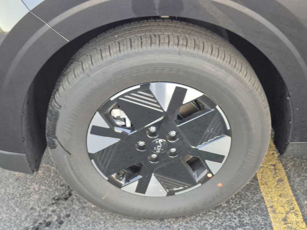 2026 Kia Carnival Hybrid LXS Image 7 of 26