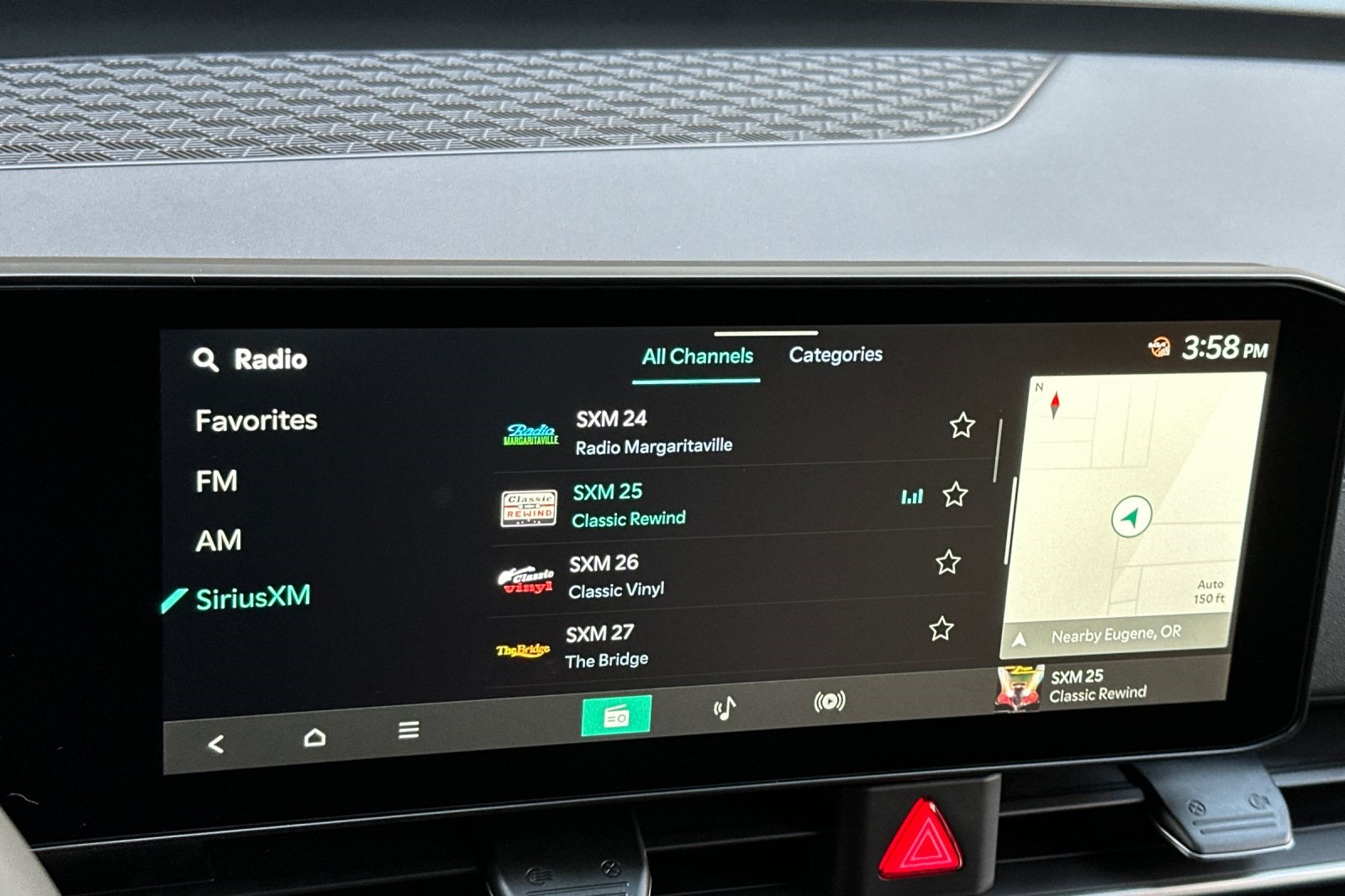 2026 Kia Carnival Hybrid LXS Image 15 of 23
