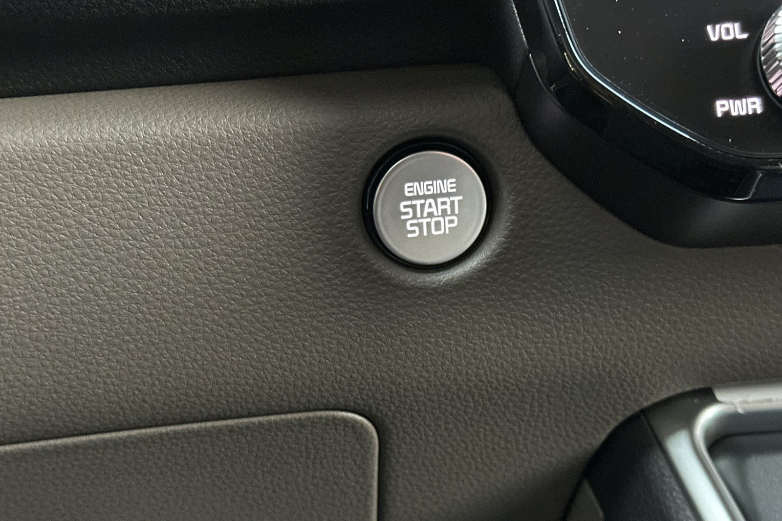 2026 Kia Carnival Hybrid LXS Image 20 of 23