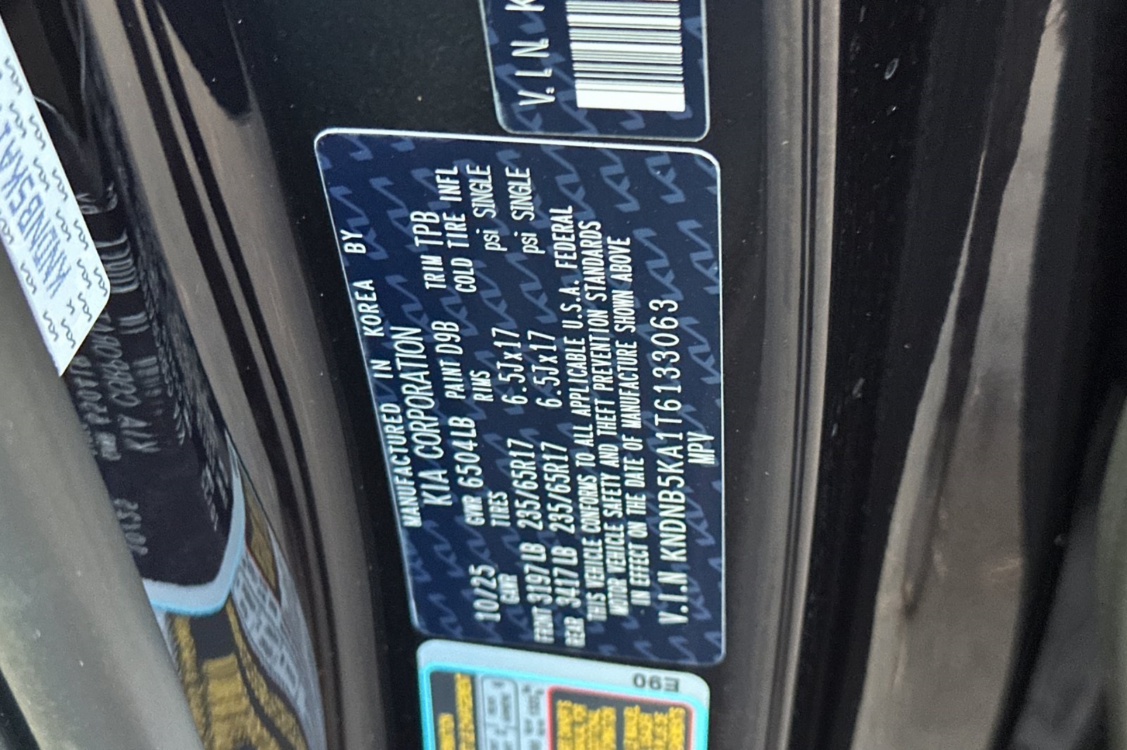 2026 Kia Carnival Hybrid LXS Image 21 of 23