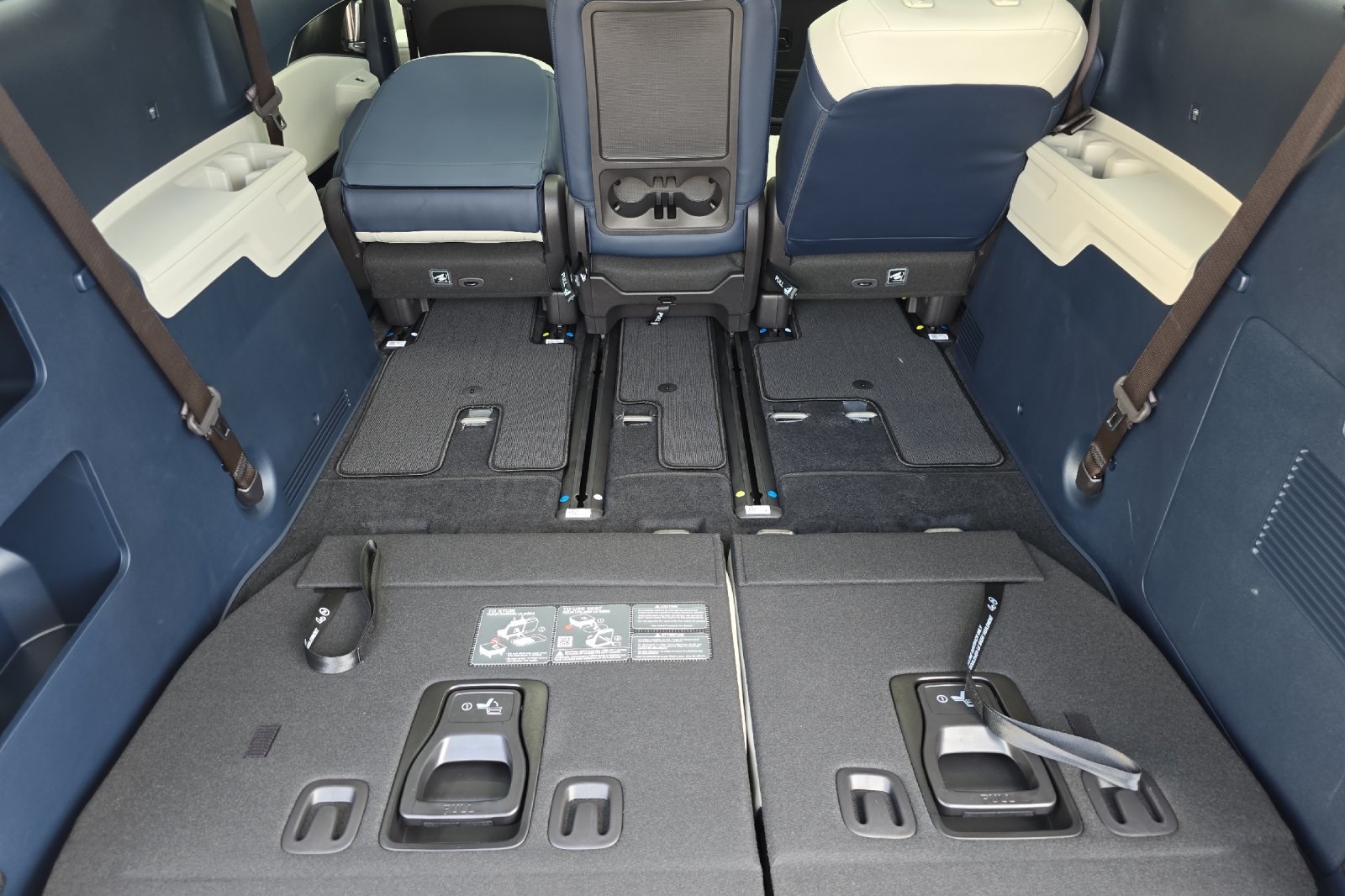 2026 Kia Carnival Hybrid SX Image 6 of 24