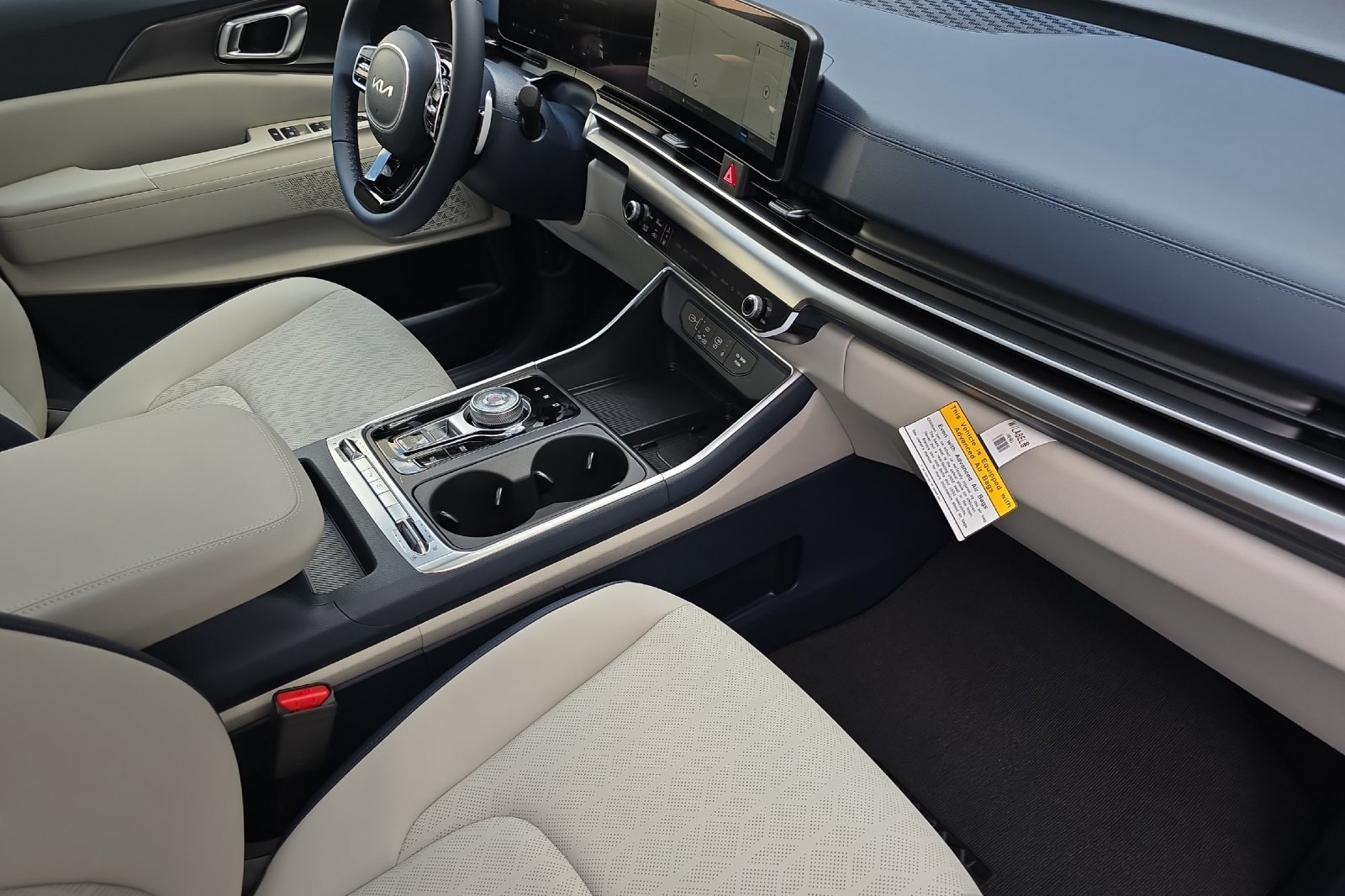 2026 Kia Carnival Hybrid SX Image 13 of 24