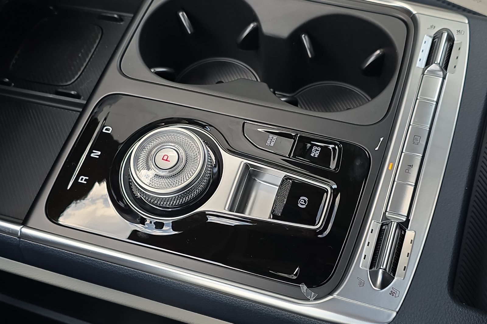 2026 Kia Carnival Hybrid SX Image 24 of 24