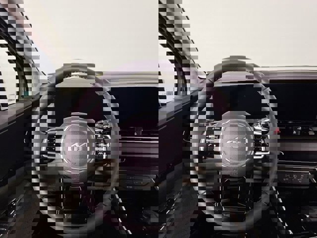 2026 Kia Carnival Hybrid SX Image 17 of 38