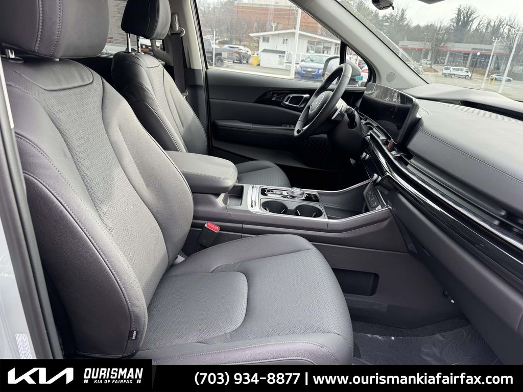 2026 Kia Carnival Hybrid SX Prestige Image 13 of 29