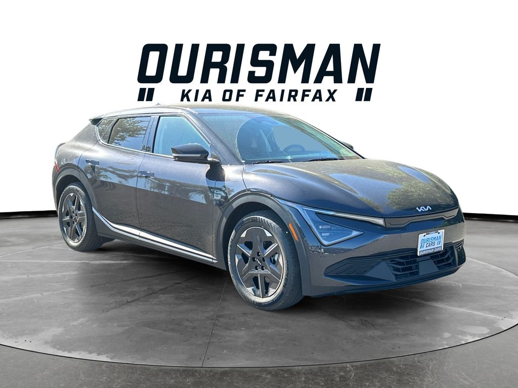 2026 Kia EV6 Light Long Range Image 2 of 27