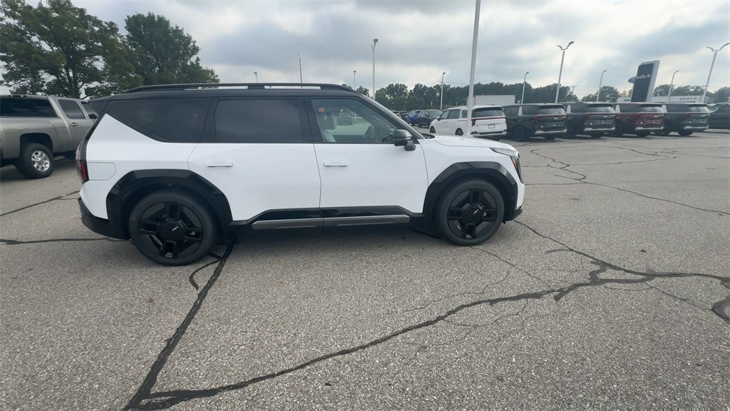 2026 Kia EV9 GT-Line Image 5 of 28