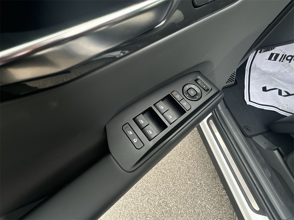 2026 Kia EV9 GT-Line Image 28 of 28