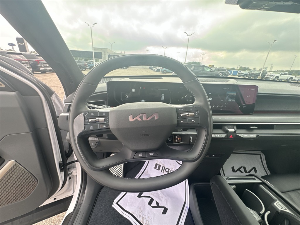 2026 Kia EV9 GT-Line Image 19 of 28