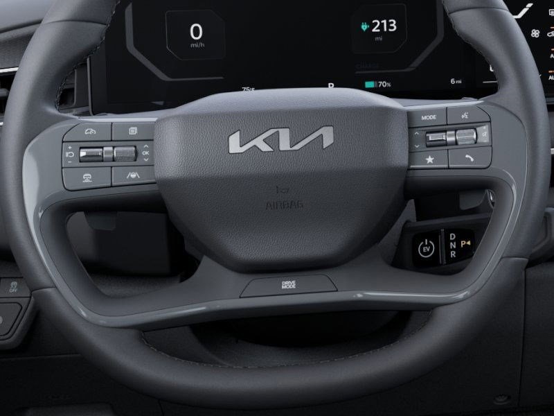 Vehicle image 22 of 36