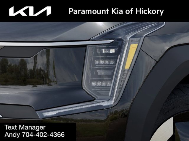 Vehicle image 20 of 27