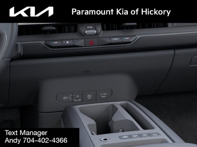 Vehicle image 18 of 27