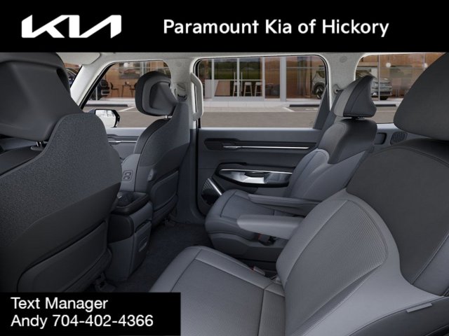 Vehicle image 14 of 27