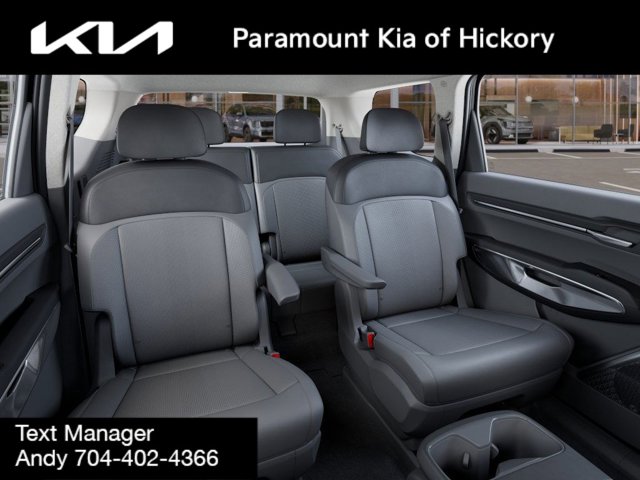 Vehicle image 13 of 27