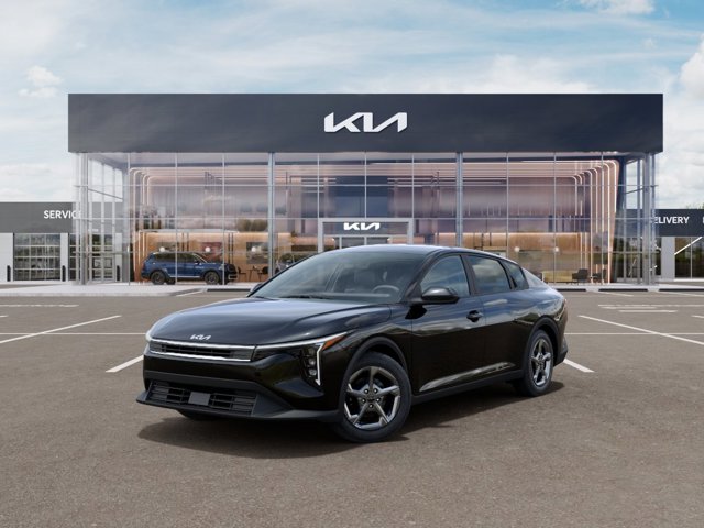 2026 Kia K4 LXS Image 1 of 27