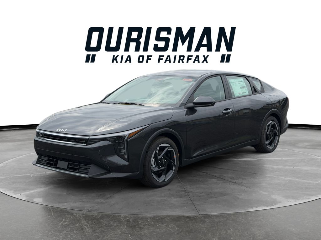 2026 Kia K4 EX Image 2 of 28