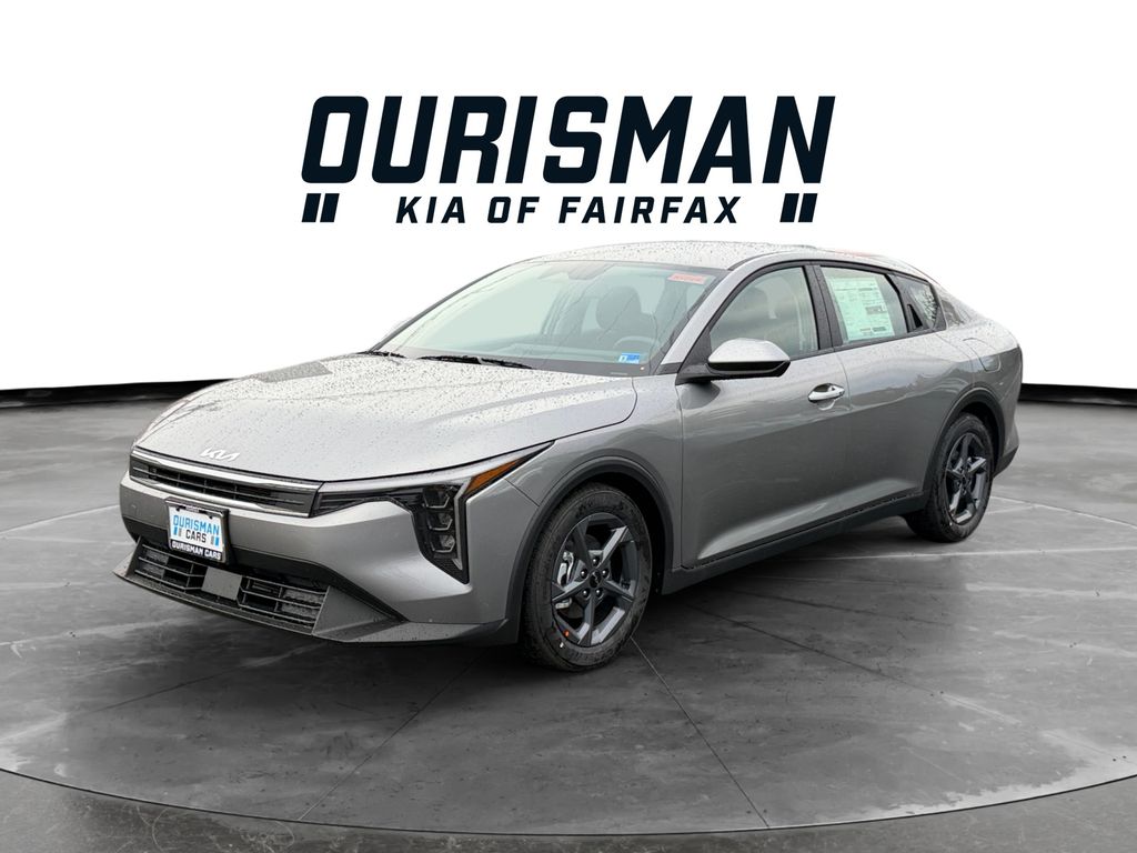 2026 Kia K4 LXS Image 1 of 28