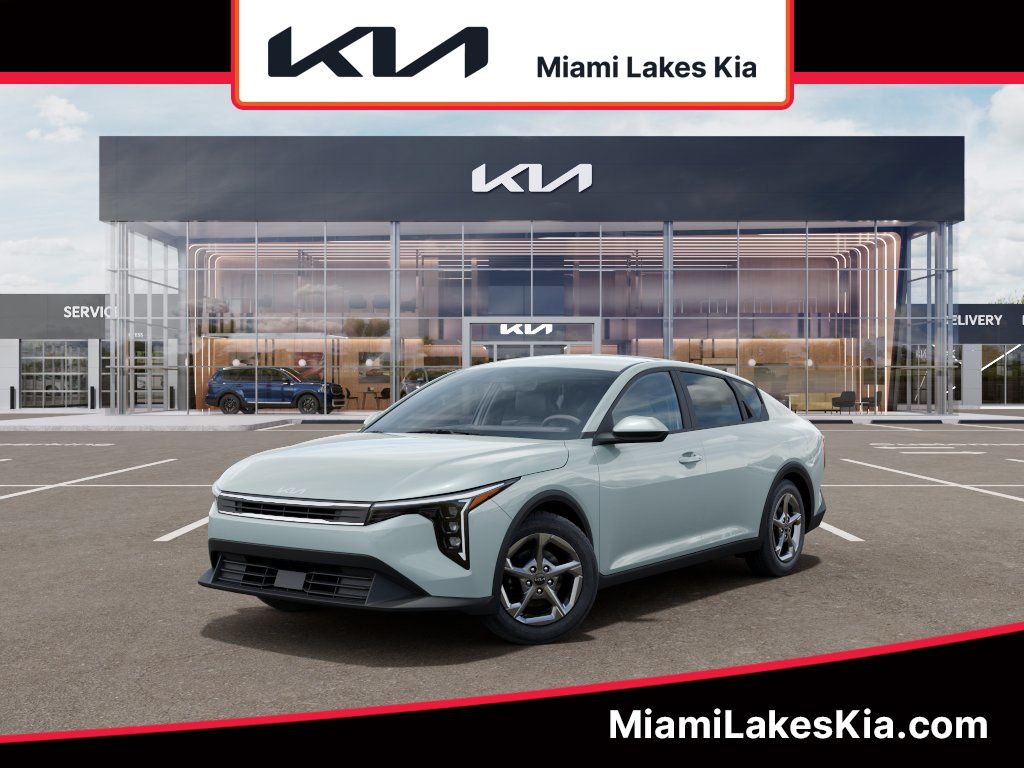2026 Kia K4 LXS Image 2 of 27