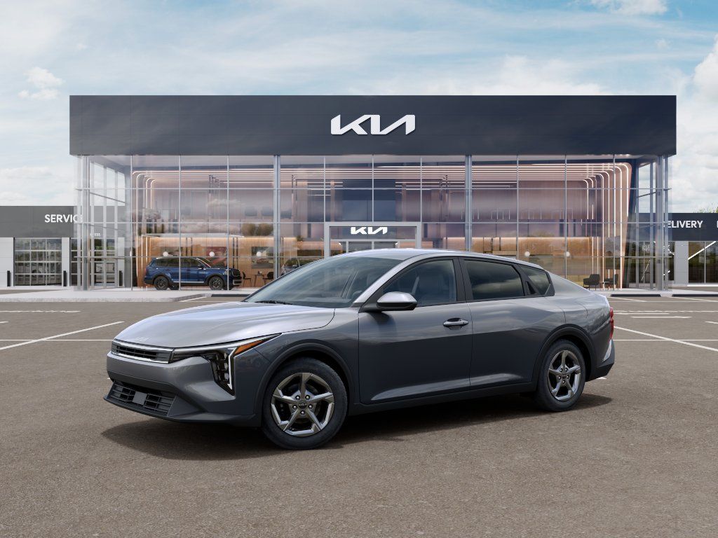 2026 Kia K4 LXS Image 1 of 27