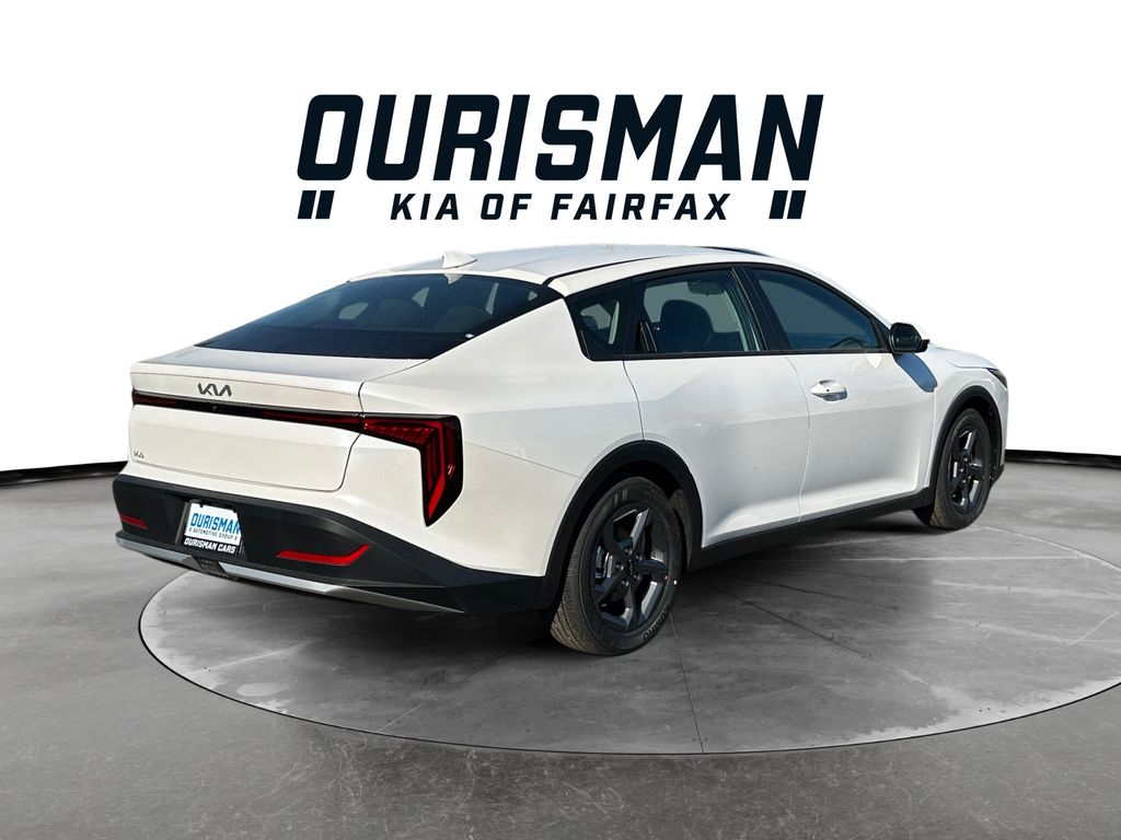 2026 Kia K4 LXS Image 3 of 27
