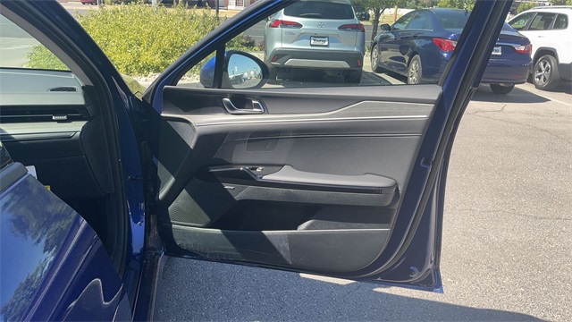 2026 Kia K5 EX Image 20 of 39