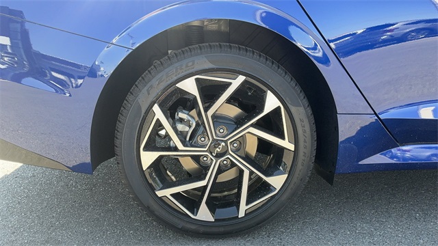 2026 Kia K5 EX Image 14 of 39