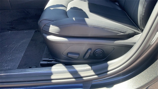 2026 Kia K5 EX Image 37 of 39