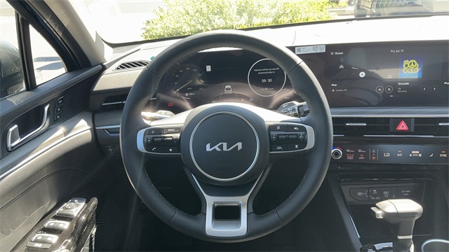 2026 Kia K5 EX Image 24 of 39